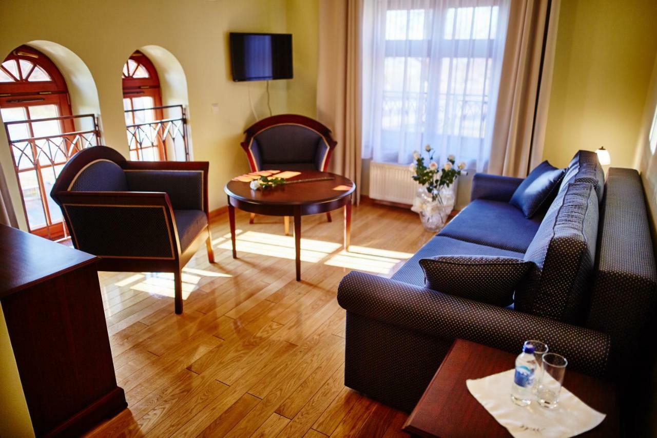 Centrum Obslugi Turysty Kordegarda Raczki  Kültér fotó